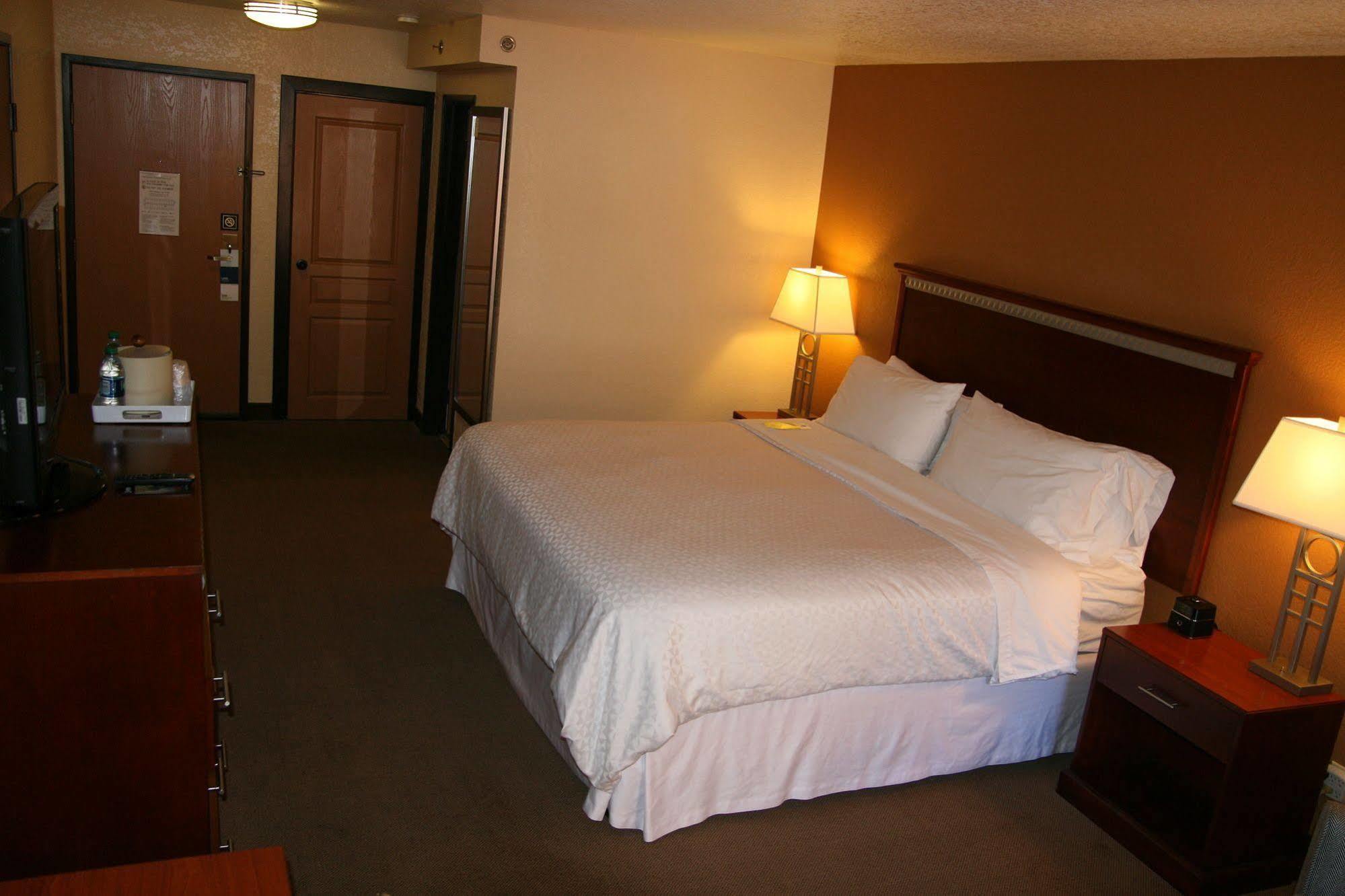 Four Points By Sheraton Tucson Airport Экстерьер фото